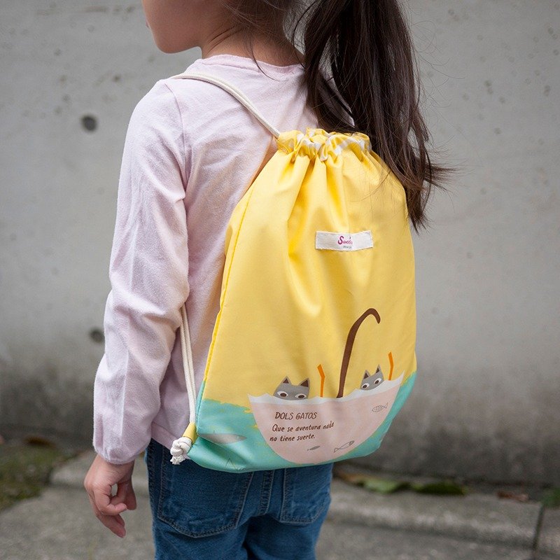 猫咪小鱼亲子黄色后背防水束口袋_中 - 束口袋双肩包 - 防水材质 黄色