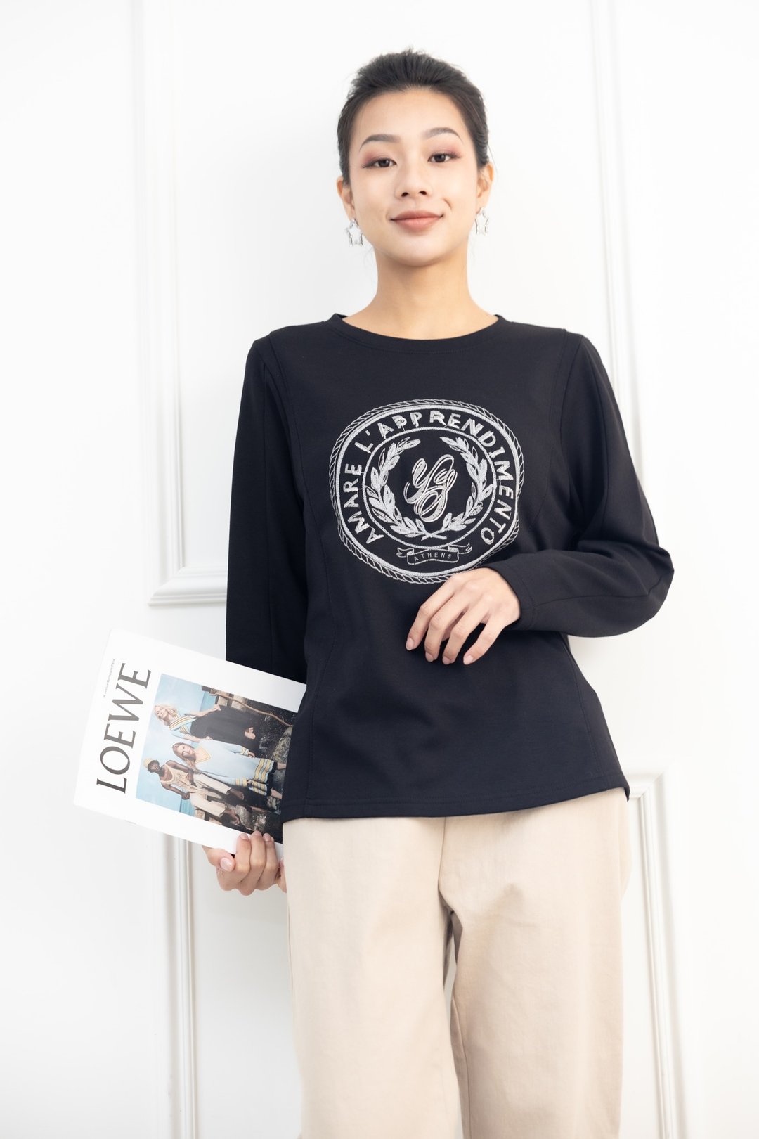 毛线圆型图腾 u领上衣 黑色 - 女装上衣 - 其他材质 黑色