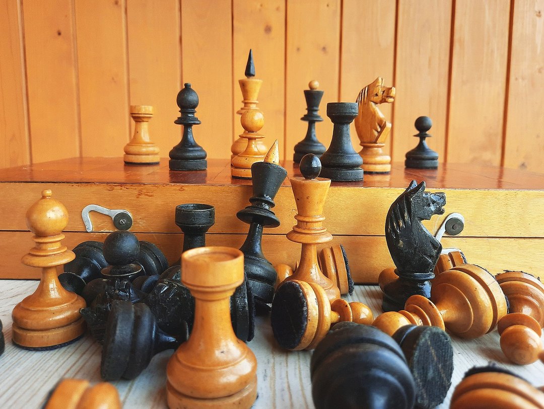 1956 vintage Russian Soviet chess set - antique wooden weighted chess USSR - 桌游/玩具 - 木头 