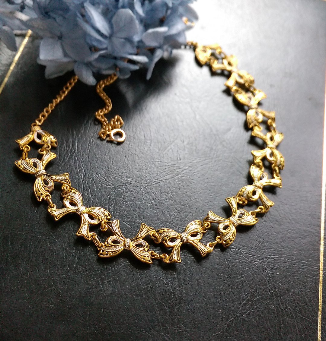 DAMASCENE  西班牙大马士革蝴蝶结项链 颈链。西洋古董饰品 - 项链 - 其他金属 金色