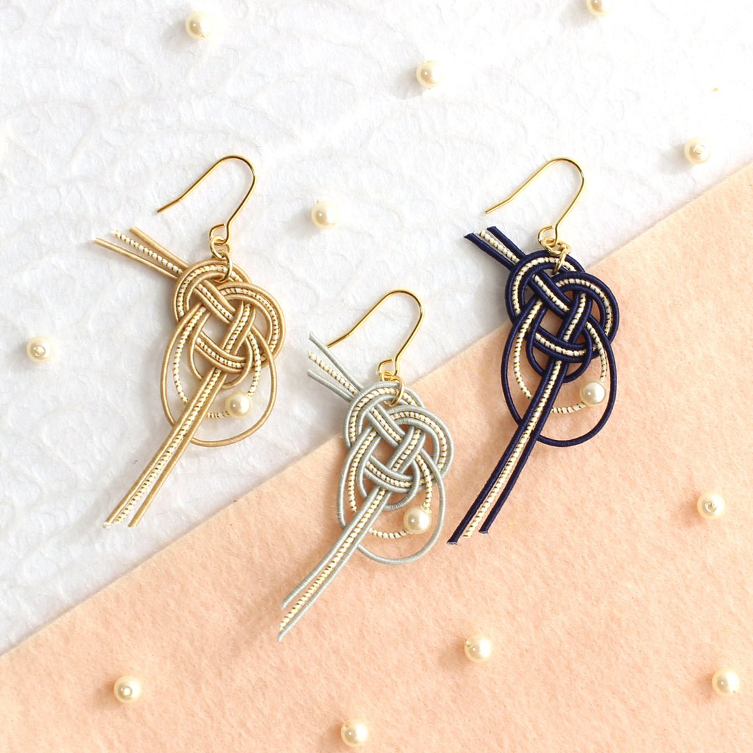 japanese style pierce earring / ear clip /mizuhiki / accessory / blue / flower - 耳环/耳夹 - 丝．绢 多色