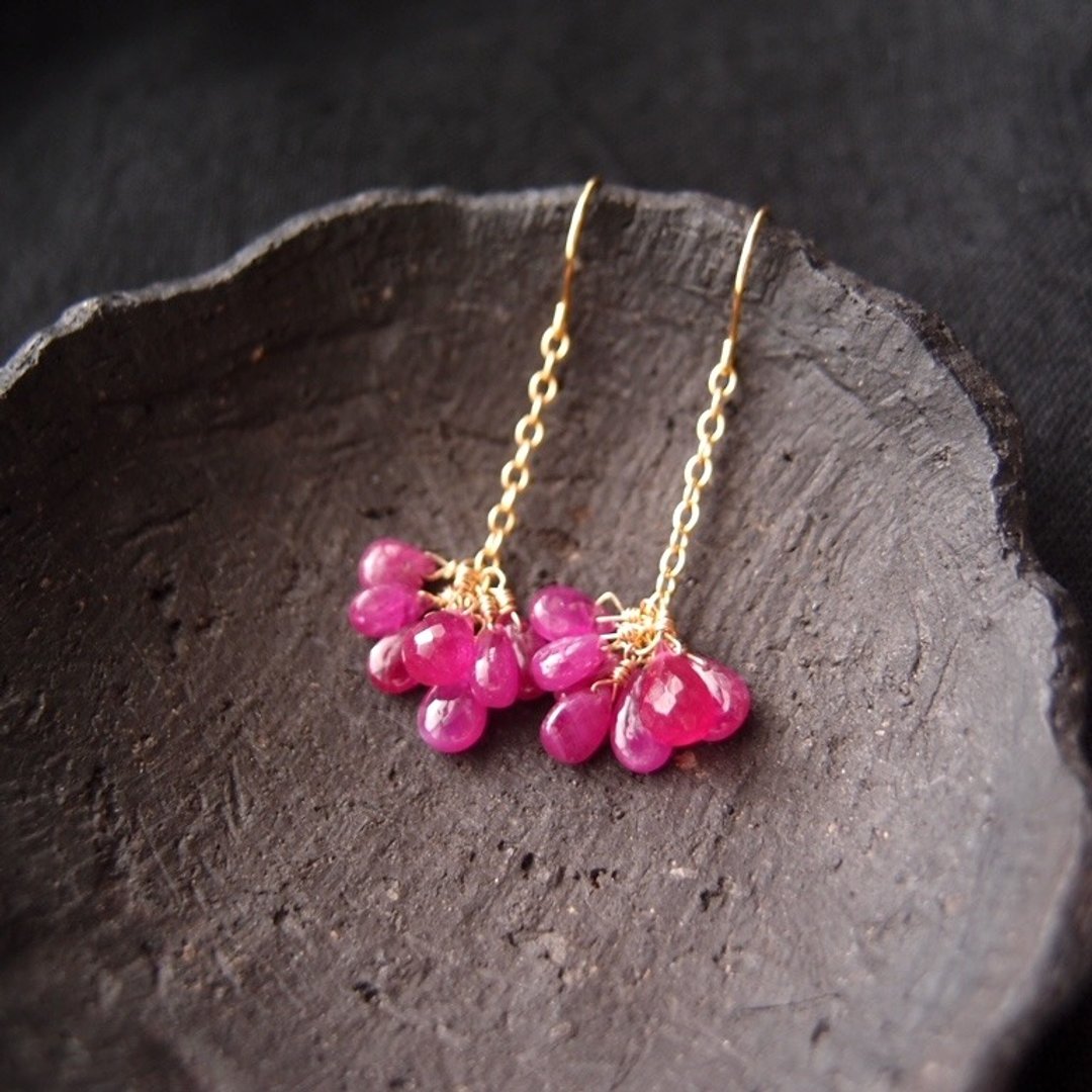 【14KGF】Ruby Dangling Earrings 红宝石 垂坠耳环 - 耳环/耳夹 - 宝石 粉红色