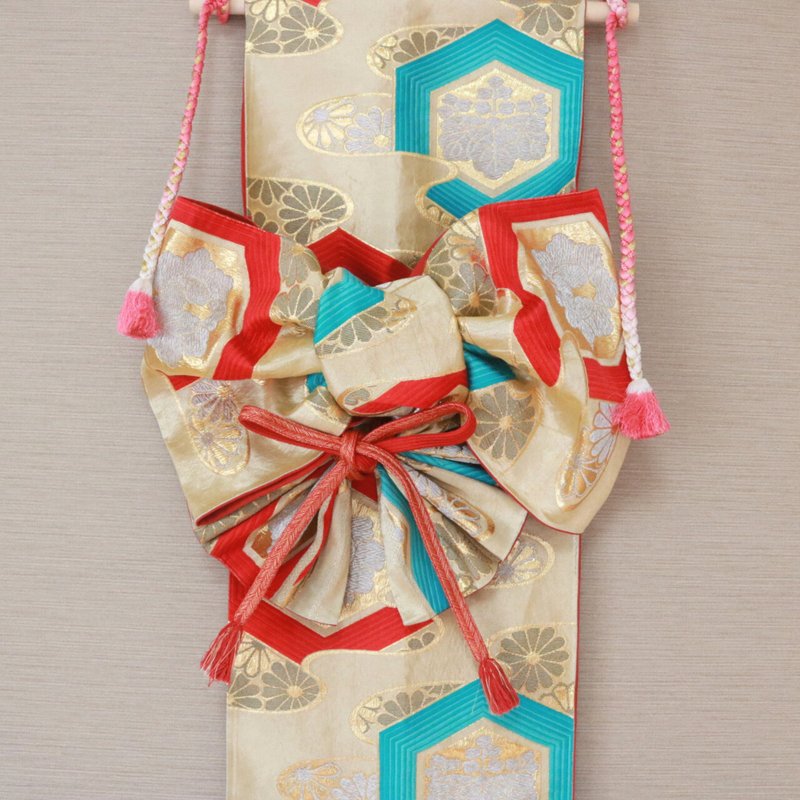 腰带改造壁饰　独一无二的和风摩登挂饰 - 墙贴/壁贴 - 丝．绢 金色