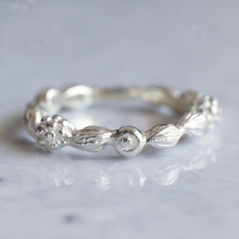 Berry ring Ⅳ[R049SV] - 戒指 - 其他金属 