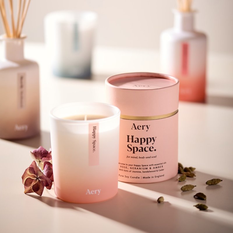 快乐小空间芳疗香氛蜡烛 - 蜡烛/烛台 - 蜡 白色