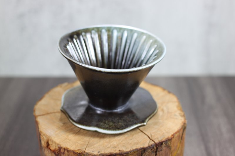 【我爱妈妈】柴烧咖啡滤杯 V50 莺歌烧 自然釉 台湾设计制造 - 咖啡壶/周边 - 瓷 