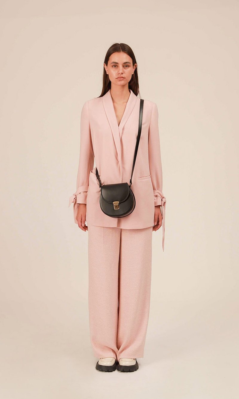 EDEN 黑色 马鞍肩背小包 - 侧背包/斜挎包 - 真皮 黑色