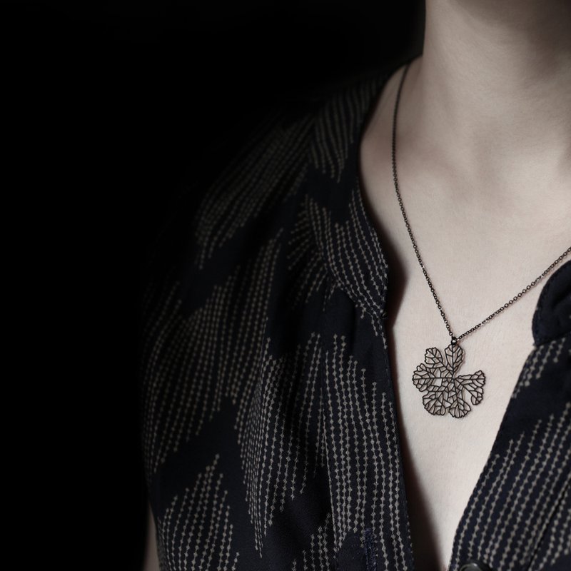 moorigin 叶脉项链 S | 医疗钢・抗过敏・可洗澡・不掉色 - 项链 - 不锈钢 金色