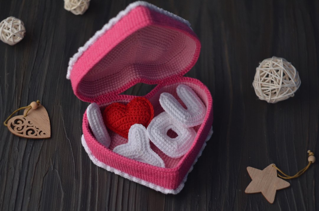 Heart Shaped Box Crochet Pattern, Valentines Day - 手工艺教程/工具书 - 其他材质 