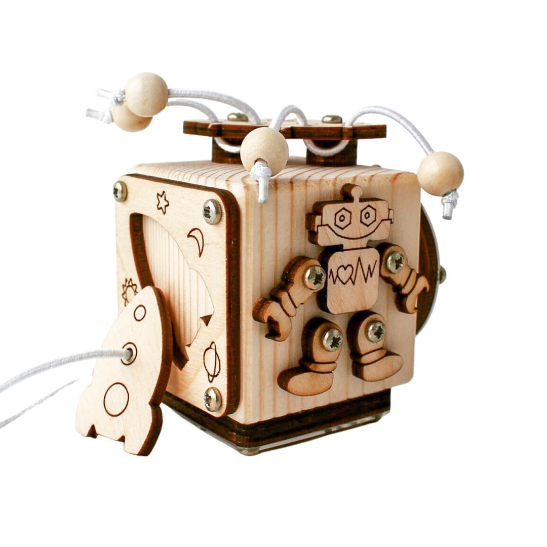 Busy cube - Space, wooden baby fidget toy, montessori travel activity - 玩具/玩偶 - 木头 金色