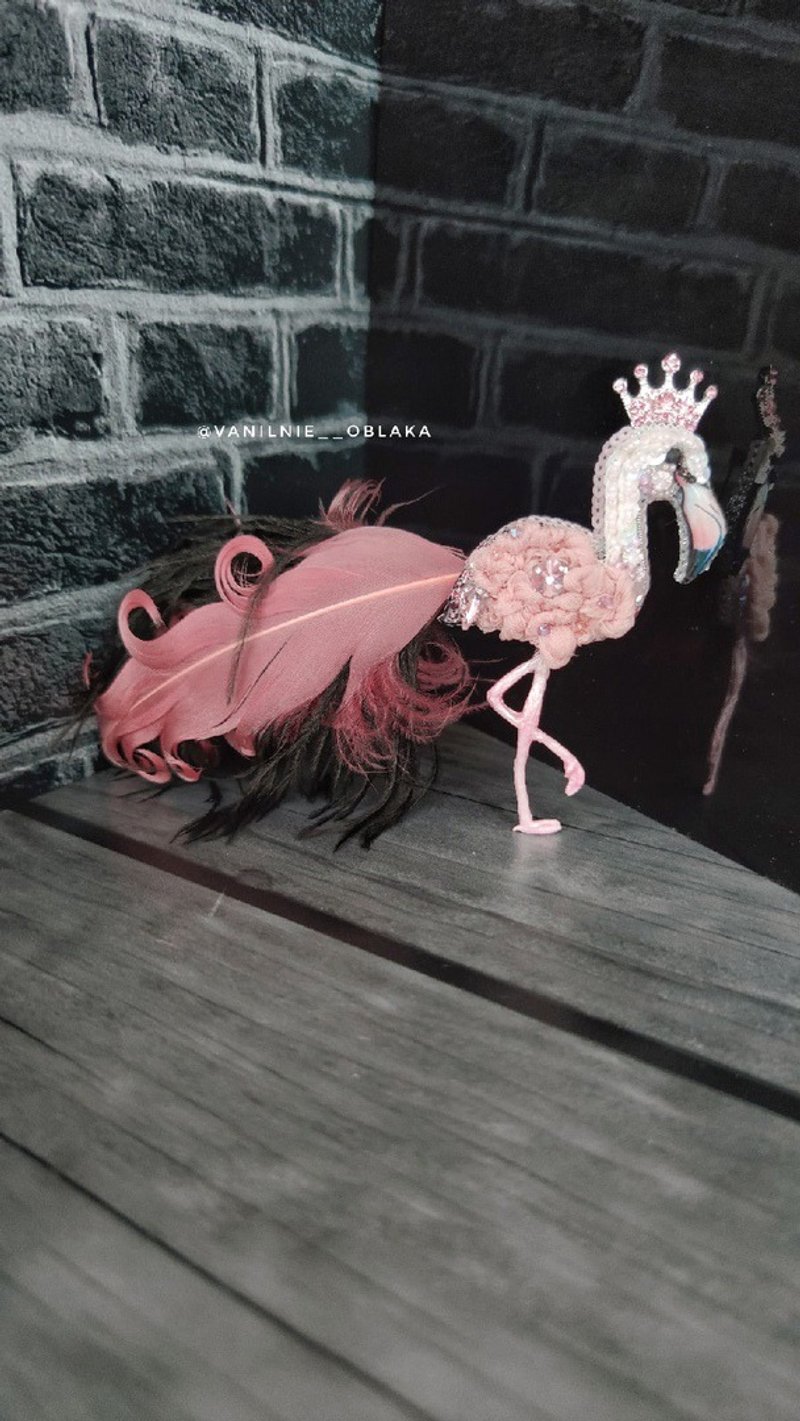 火烈鸟胸针 粉红色火烈鸟鸟胸针 粉红色鸟羽毛胸针 - 胸针 - 丝．绢 粉红色