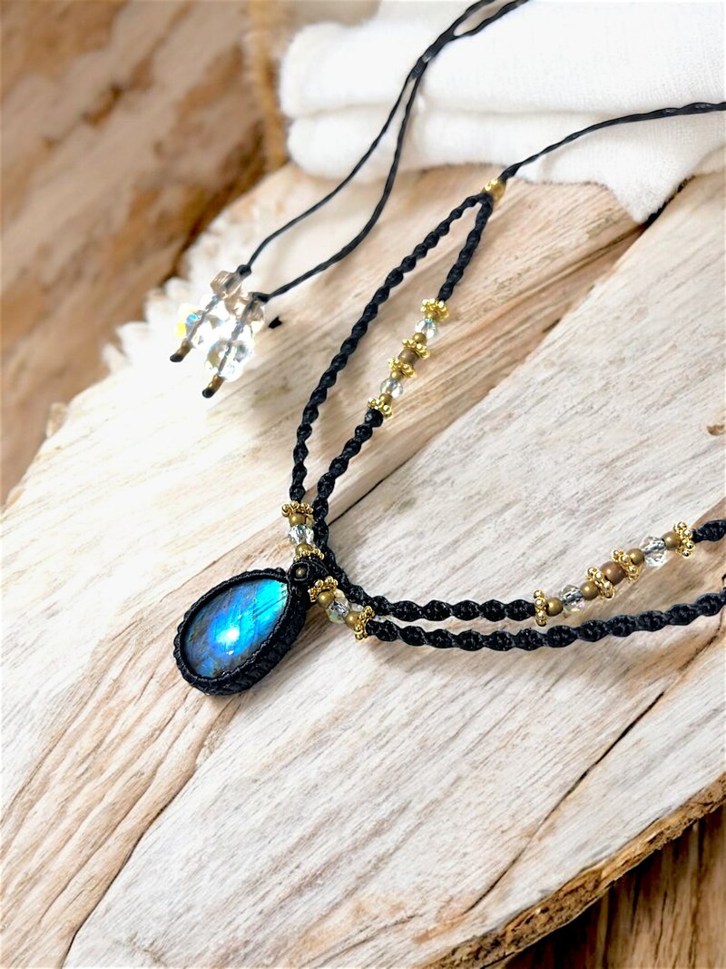 Crystoria Stone | Macrame | 南美蜡线 | 项链 | 蓝光拉长石 - 项链 - 宝石 黑色