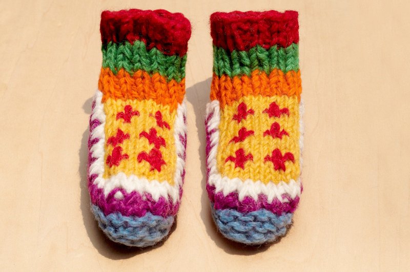 弥月礼盒 限量一件针织纯羊毛保暖袜 / 儿童毛袜 / 童毛袜 / 内刷毛袜 / 针织毛袜 / 儿童室内袜 - 撞色 东欧风图腾 - 童装鞋 - 羊毛 多色