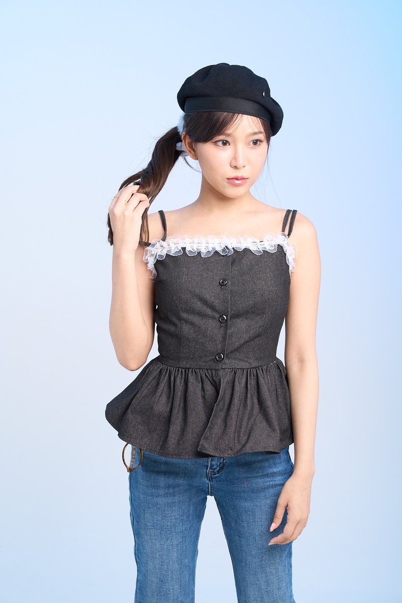 合身牛仔细肩带上衣 装饰蕾丝。 - 女装背心 - 其他材质 黑色