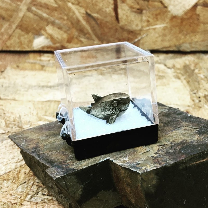 鲨鱼shark摆件 - 摆饰 - 铜/黄铜 金色