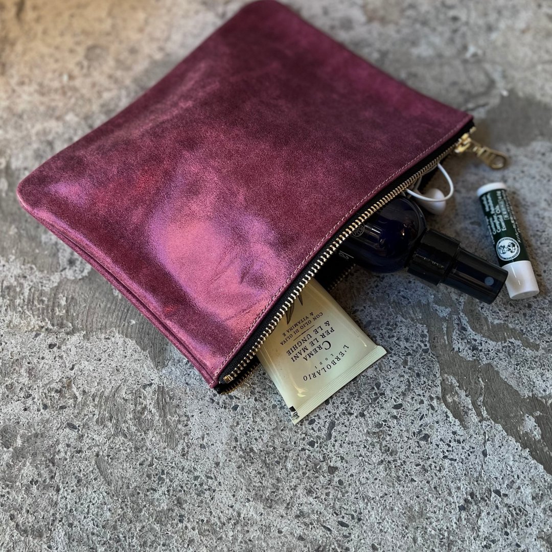 真皮百纳资料袋 金属桃紫 收纳袋 钱袋 化妆包 旅行包 手拿包 - 化妆包/杂物包 - 真皮 紫色