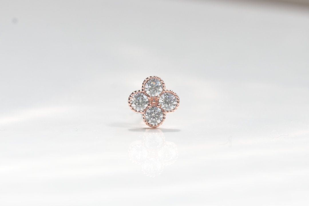 纯14K  四叶锁珠耳环 (L) (单个)耳骨 耳窝 不退色 - 耳环/耳夹 - 贵金属 金色