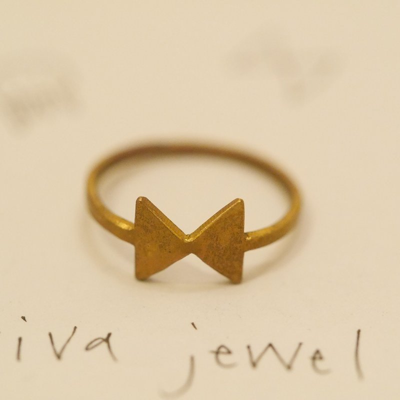 Bow tie ring material brass - 戒指 - 铜/黄铜 金色