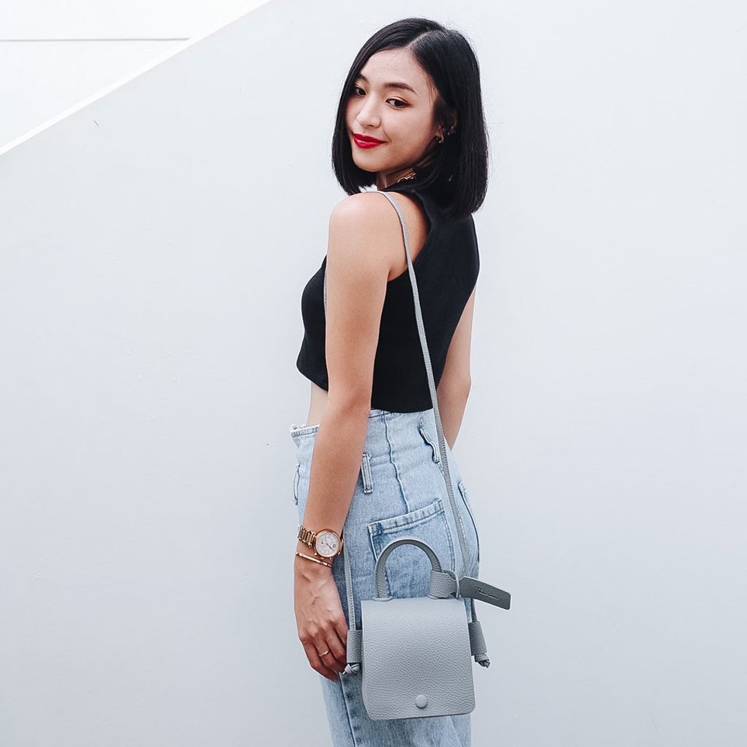 Semi Triangle Cross body bag - light greyOff-SeasonOff-Season Sales - 手提包/手提袋 - 人造皮革 银色