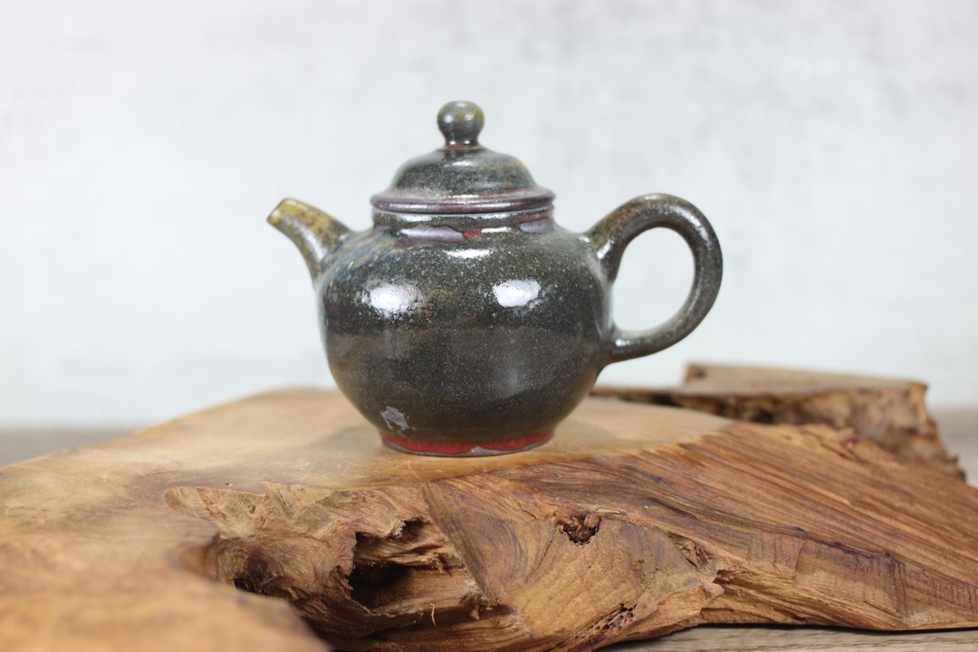 【圣诞礼盒】170ml 柴烧铜红釉 手拉坯茶壶 莺歌叶敏祥手作 - 茶具/茶杯 - 瓷 