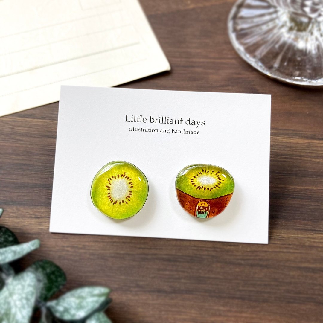 Kiwi earring kiwi fruit Clip-On - 耳环/耳夹 - 塑料 绿色