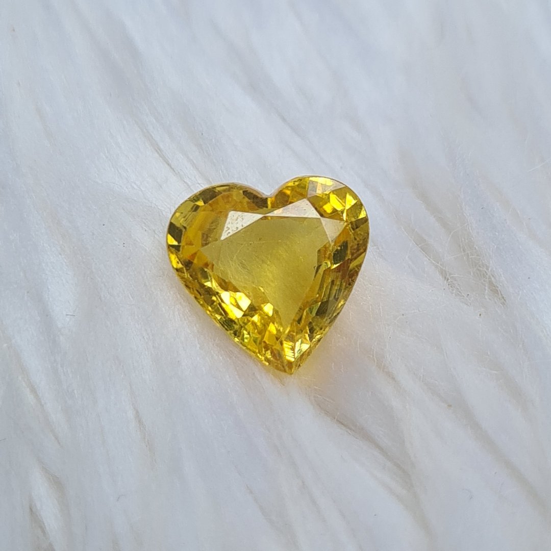 天然心形泰国黄色蓝宝石重 3.15 克拉 - 金工/饰品 - 宝石 黄色