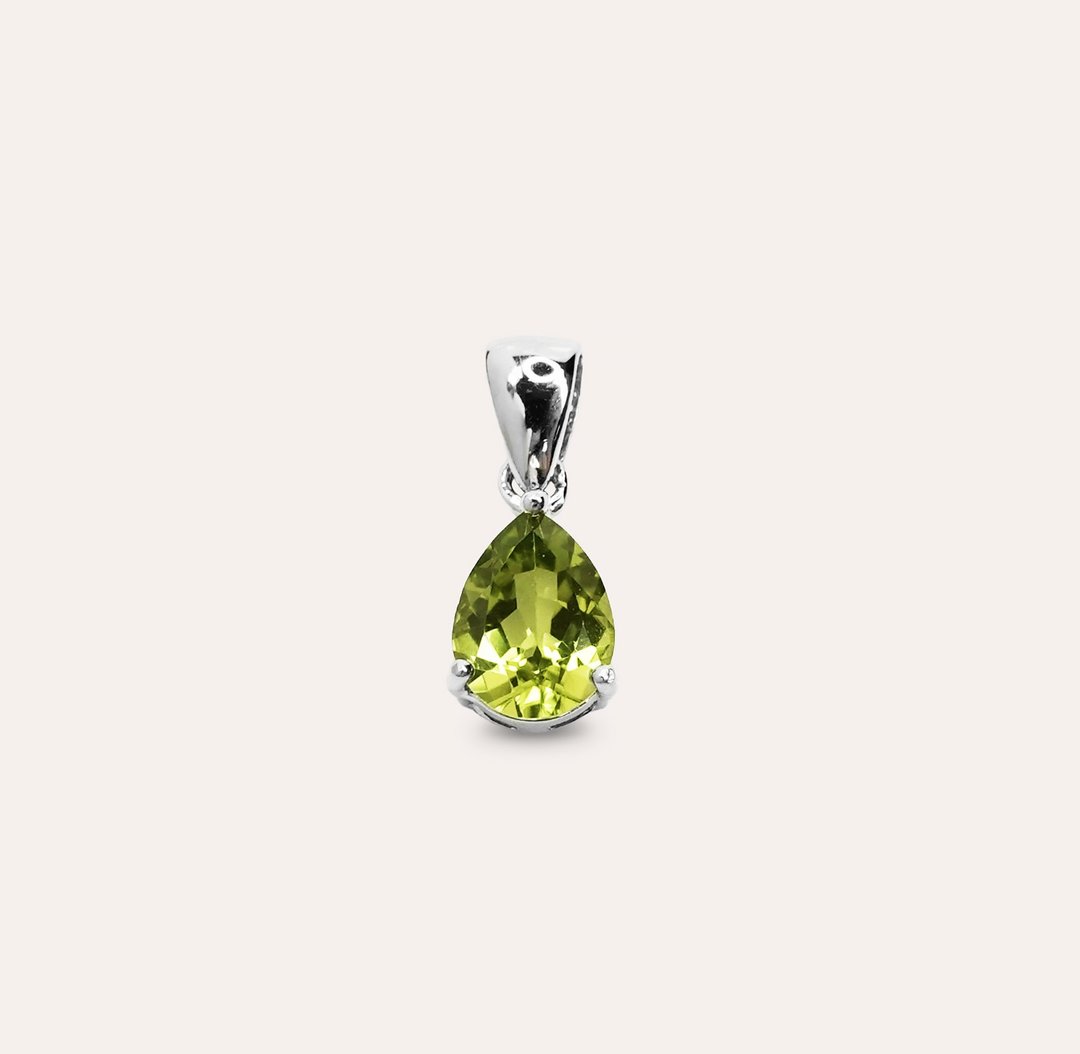 安珠 橄榄石 绿色 水滴 6*8mm 坠子 经典系列 Pear P 宝石银饰 A - 项链 - 银 绿色