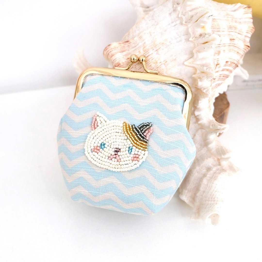 手工珠绣猫咪零钱包handmade口金包 - 皮夹/钱包 - 棉 蓝色