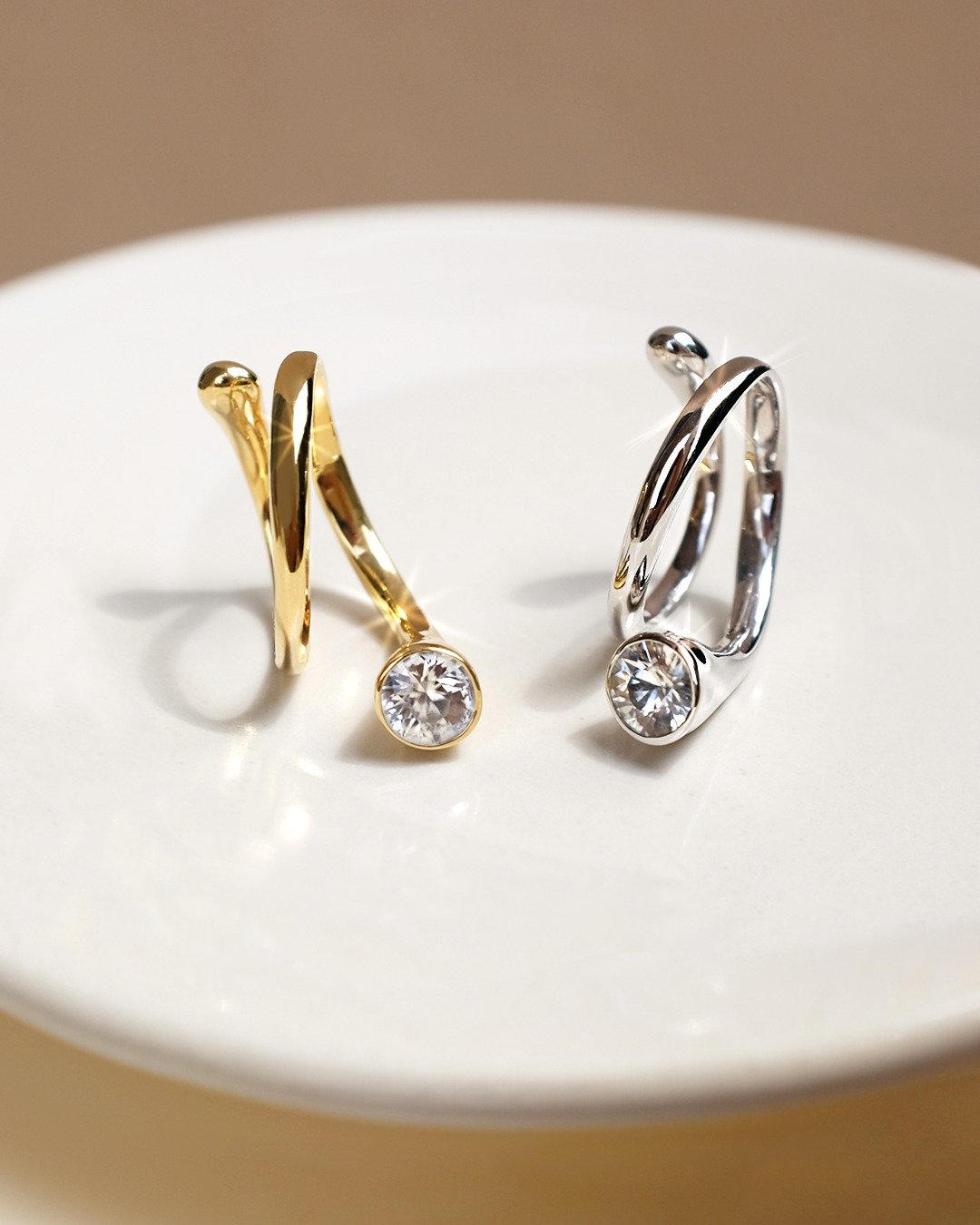 【雙 11 限定】 Curling Monet Ring | White Zircon Gemstone - 戒指 - 纯银 金色