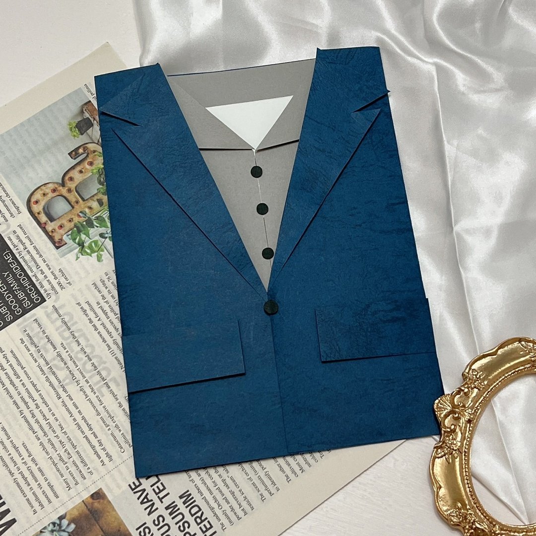 【客制化卡片】制服手工卡片情人节礼物生日卡片周年纪念圣诞礼物 - 卡片/明信片 - 纸 多色