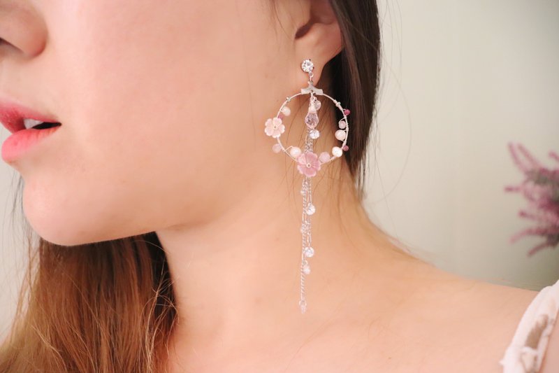 Light Pink Cherry Blossoms & Crystals Drop 925 Silver Post Earrings - 耳环/耳夹 - 水晶 粉红色