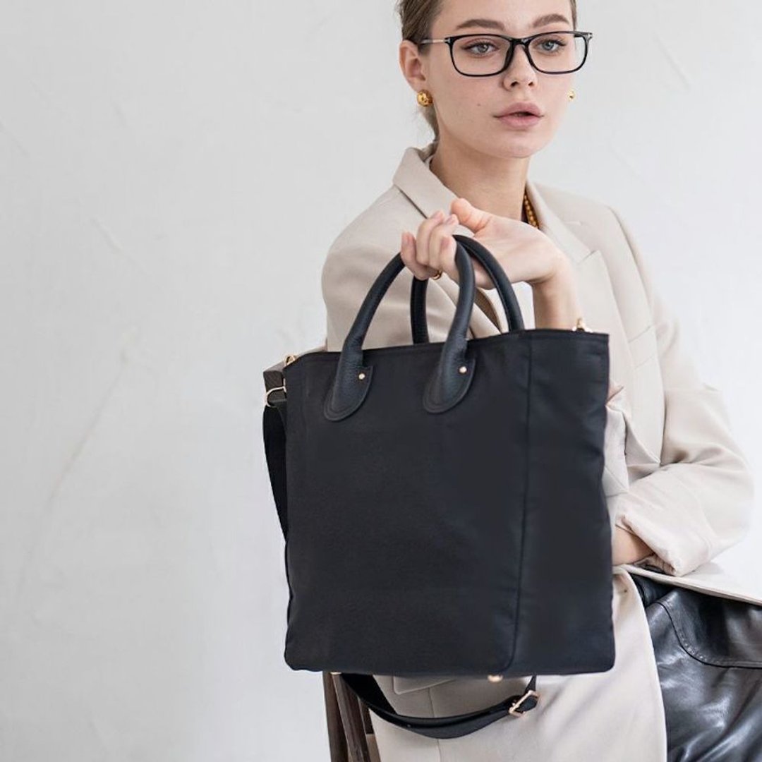 Lightweight Nylon Water Repellent Tote Bag Genuine Leather PC 2way Handbag Business Bag Japan Ladies HAYNI [Black] - 手提包/手提袋 - 尼龙 黑色