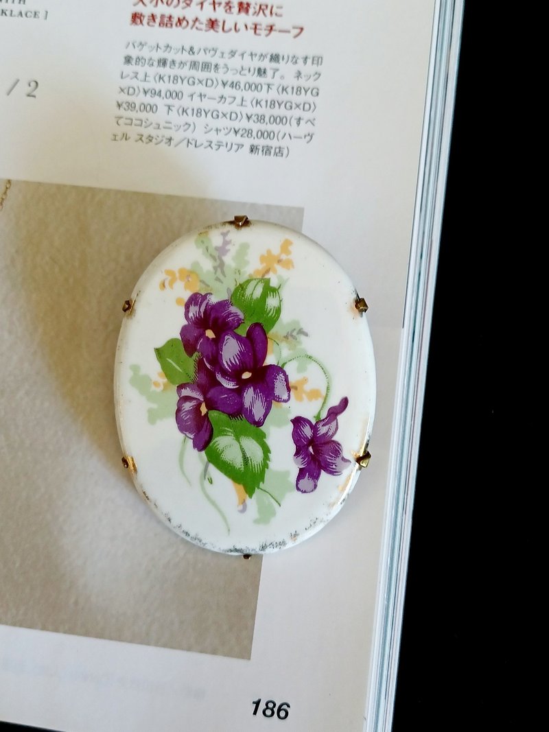 vintage jewelry 典雅陶瓷彩绘紫罗兰  别针 胸针 - 胸针 - 其他金属 