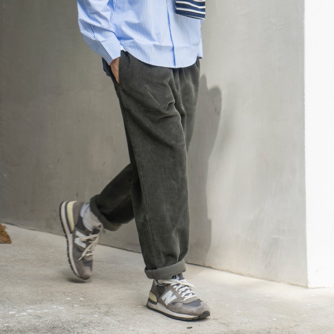 PANTS 日系休閒褲 冬季保暖單品 復古燈芯絨寬鬆長褲 鬆緊腰圍 - 男士长裤 - 棉 绿色