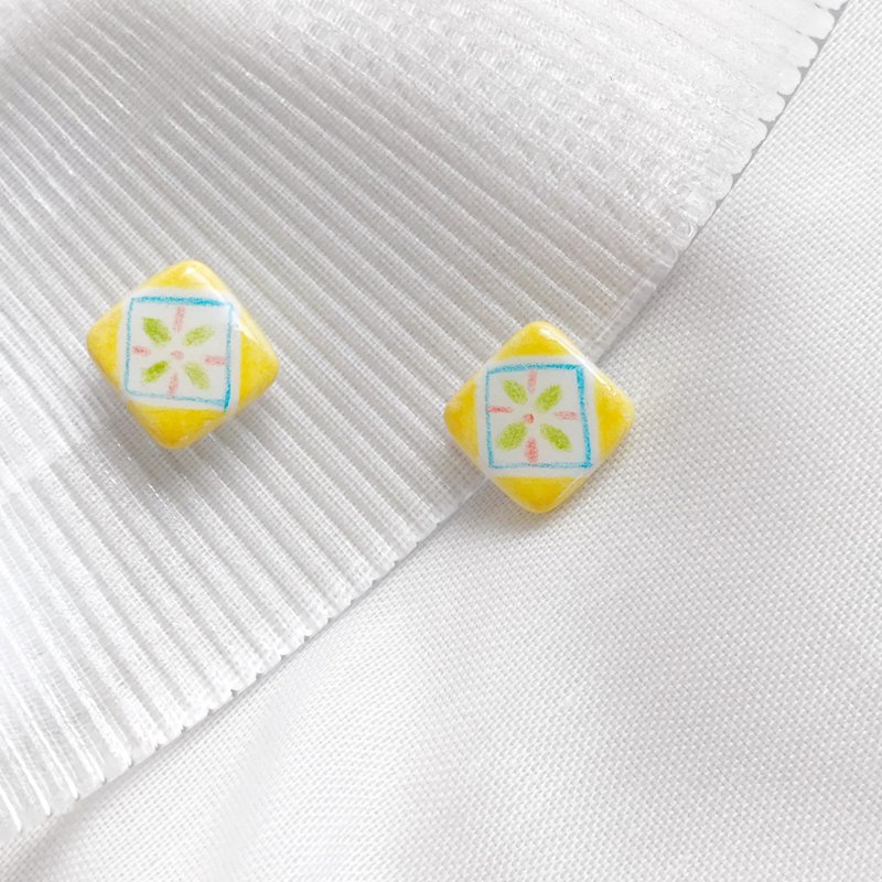 可爱复古小花砖/花窗系列 - 手作/手绘耳环 - 耳环/耳夹 - 其他材质 多色