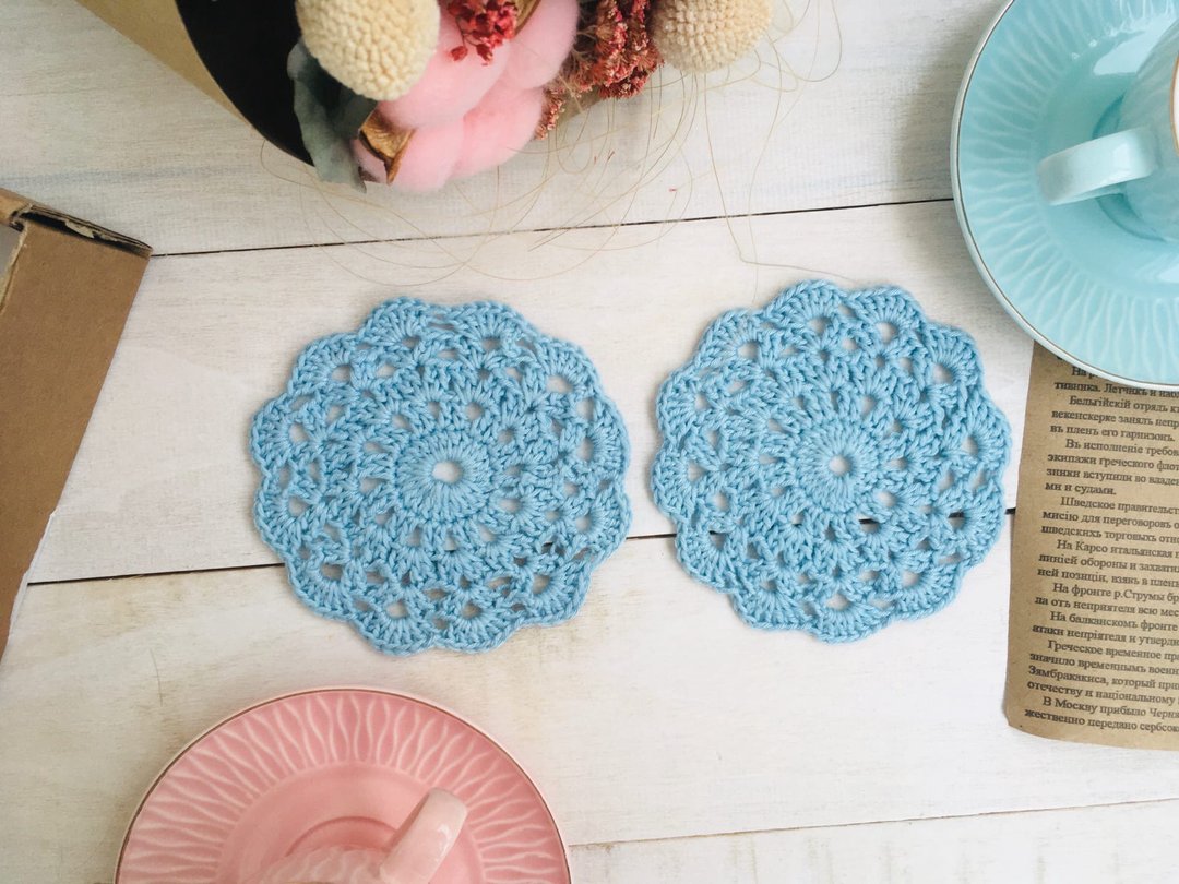 Crochet doily set for mugs Set of 2 Coffee mug holder Knitted mug coaster - 咖啡杯/马克杯 - 棉．麻 蓝色