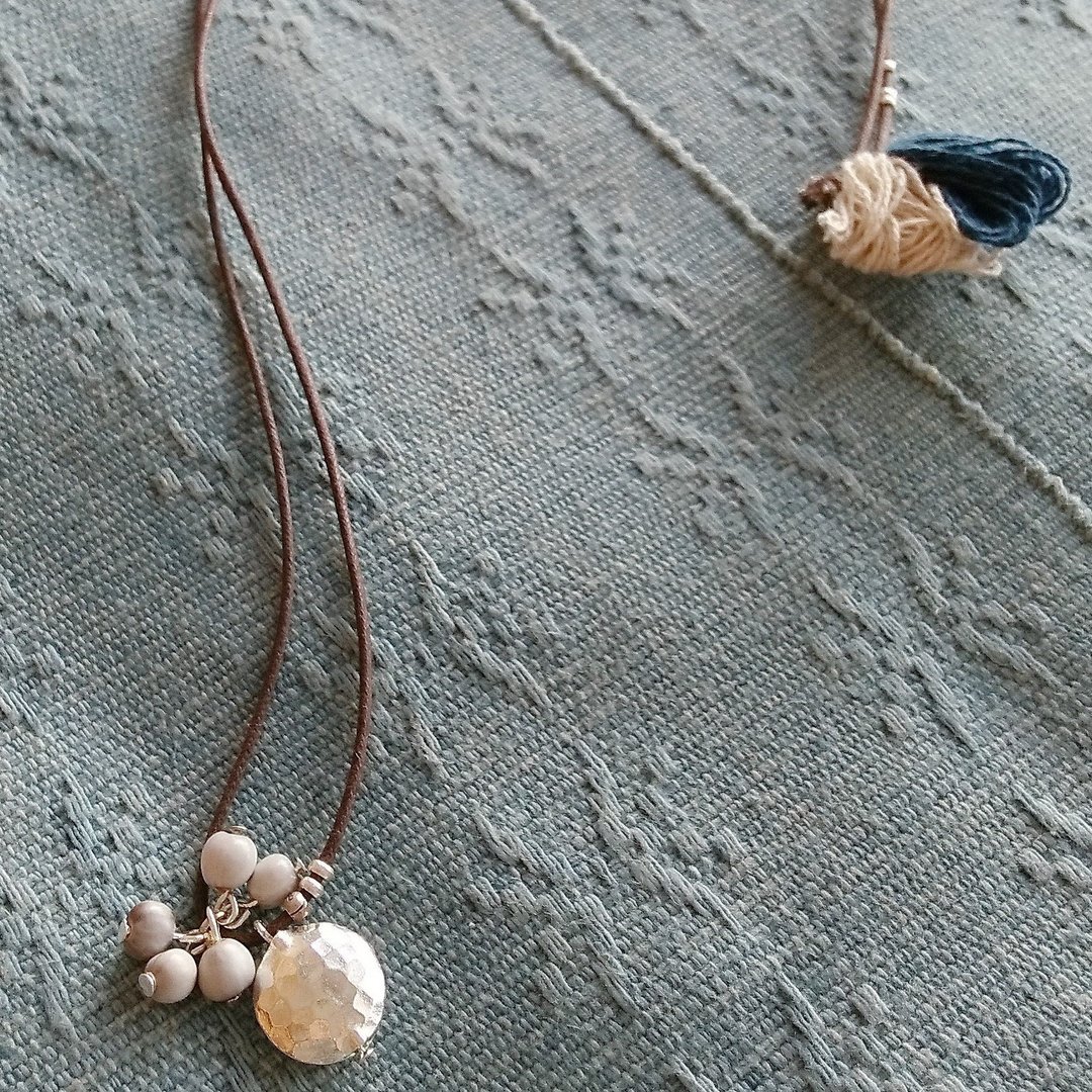 Karen Silver &amp; Indigo White Tassel Necklace / Juzudama job's tears Plant dyeing thread - 项链 - 银 银色