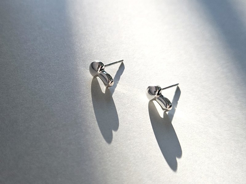 小蘑菇耳环 | 蘑菇森林系列 925 银 - 耳环/耳夹 - 纯银 银色