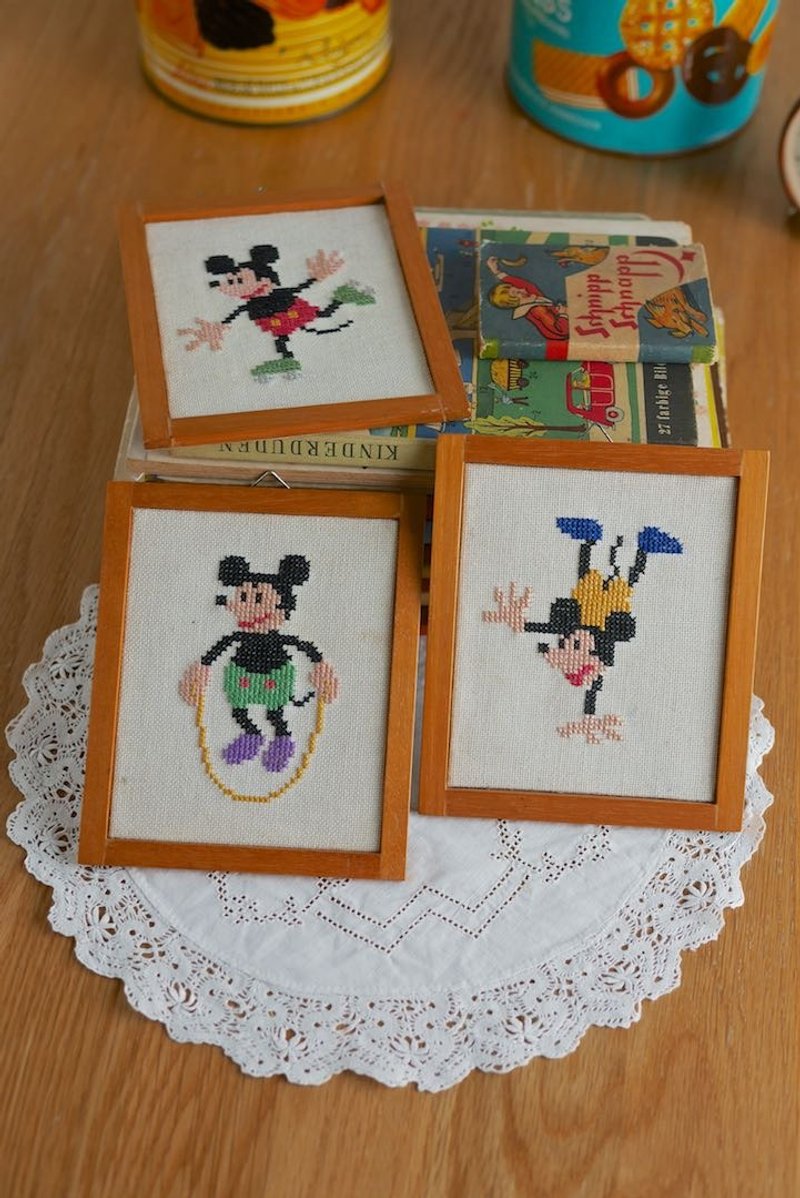 米老鼠十字绣画 - 海报/装饰画/版画 - 其他材质 多色