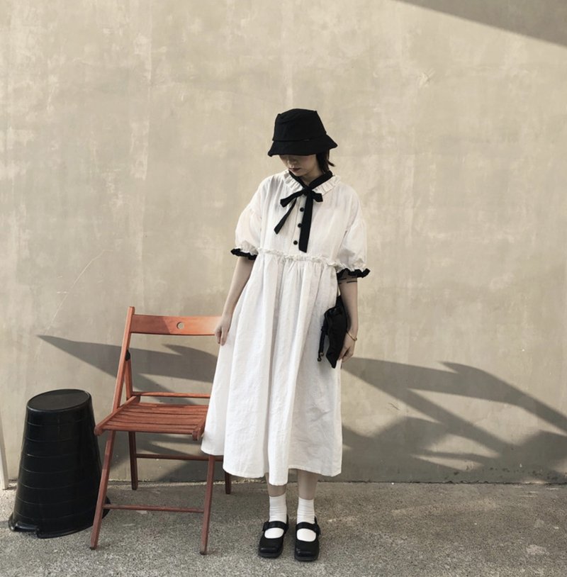 輕法式 复古荷叶花边 蝴蝶结 落肩泡泡袖洋裝 寬鬆 薄款 - 洋装/连衣裙 - 棉．麻 白色