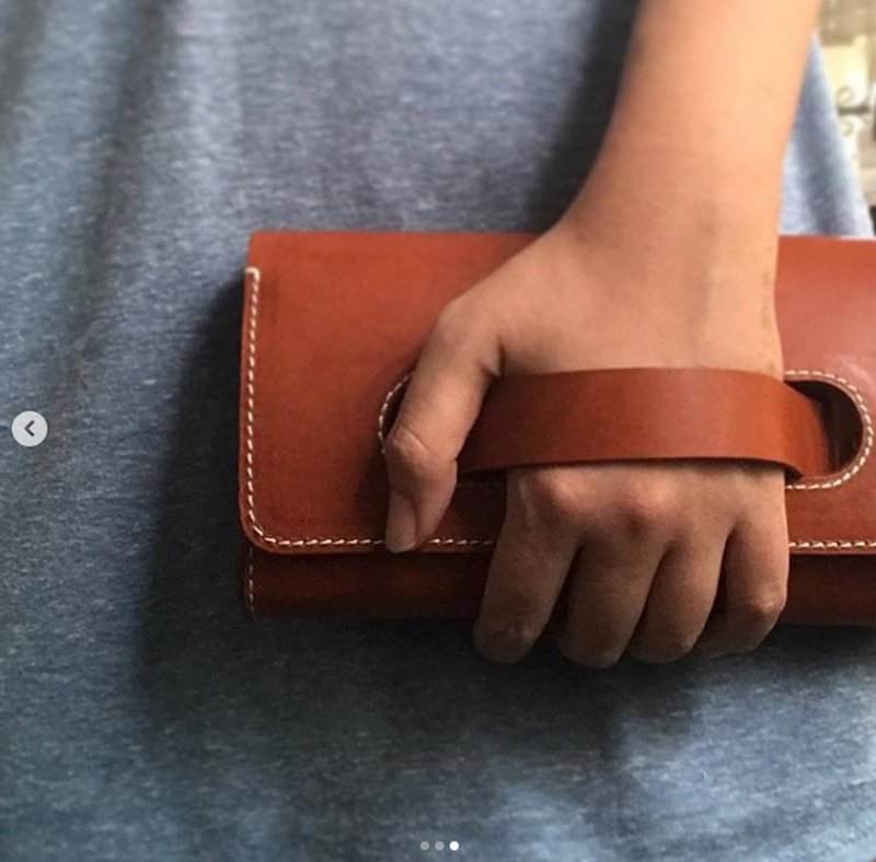 Handmade Leather Clutch to Shoulder bag (with Removable strap) - 手提包/手提袋 - 真皮 多色