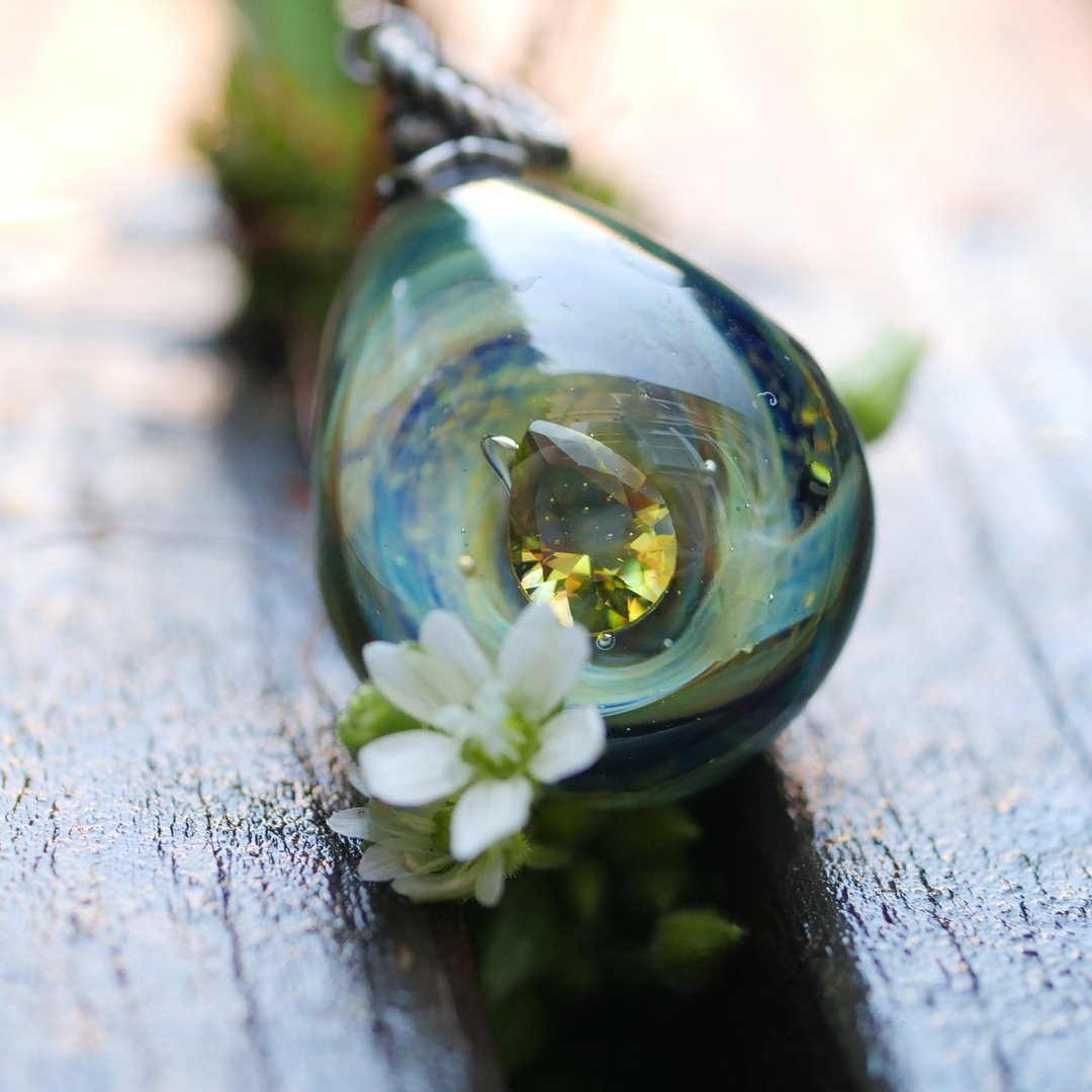 Mermaid Crystal pendant Cosmic Sea glass Glass art Lampwork necklace Crystal - 项链 - 玻璃 蓝色