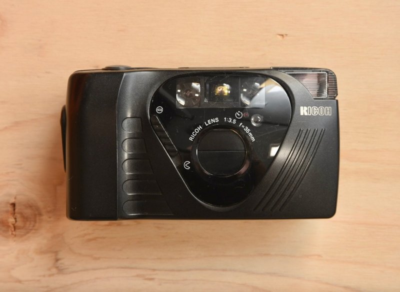 【经典古物】Ricoh FF-9D 35mm f3.5 理光 随身机 定焦 傻瓜相机 - 相机 - 其他材质 
