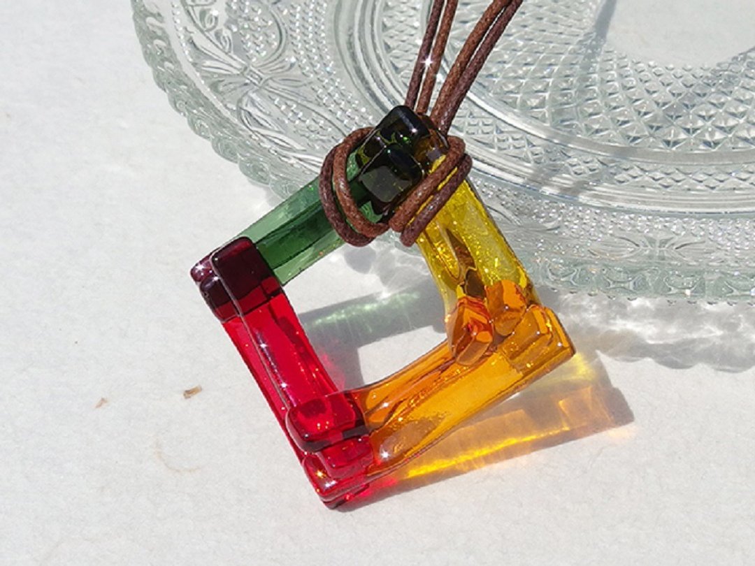 Colored glass (Irogasane [Autumn leaves]) Necklace [Size selectable] [Made to order] - 项链 - 玻璃 红色