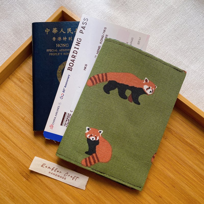 护照套 Passport Holder 护照夹 护照收纳 小熊猫款 - 护照夹/护照套 - 棉．麻 