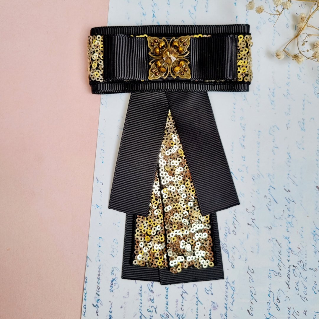 Black sequins bow tie brooch Bow tie brooch beads Ribbon brooch Shirt brooch - 胸针 - 其他材质 黑色