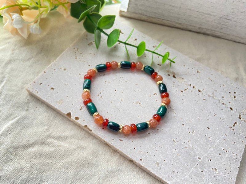 招财旺业。化太岁。避邪招福。孔雀石/金太阳/红玛瑙 手链 - 手链/手环 - 半宝石 多色