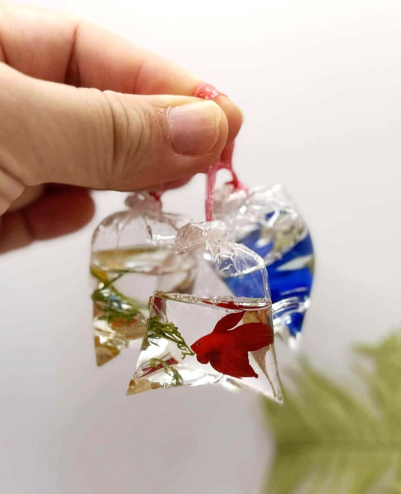 马尾斗鱼 迷你捞鱼袋 疗愈小物 - 摆饰 - 其他材质 蓝色