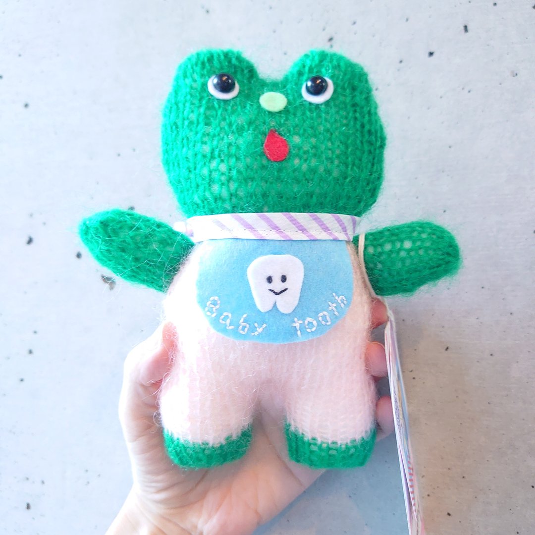 毛绒玩具 amigurumi 青蛙 四月手工制作的独一无二的商品 - 玩偶/公仔 - 羊毛 绿色