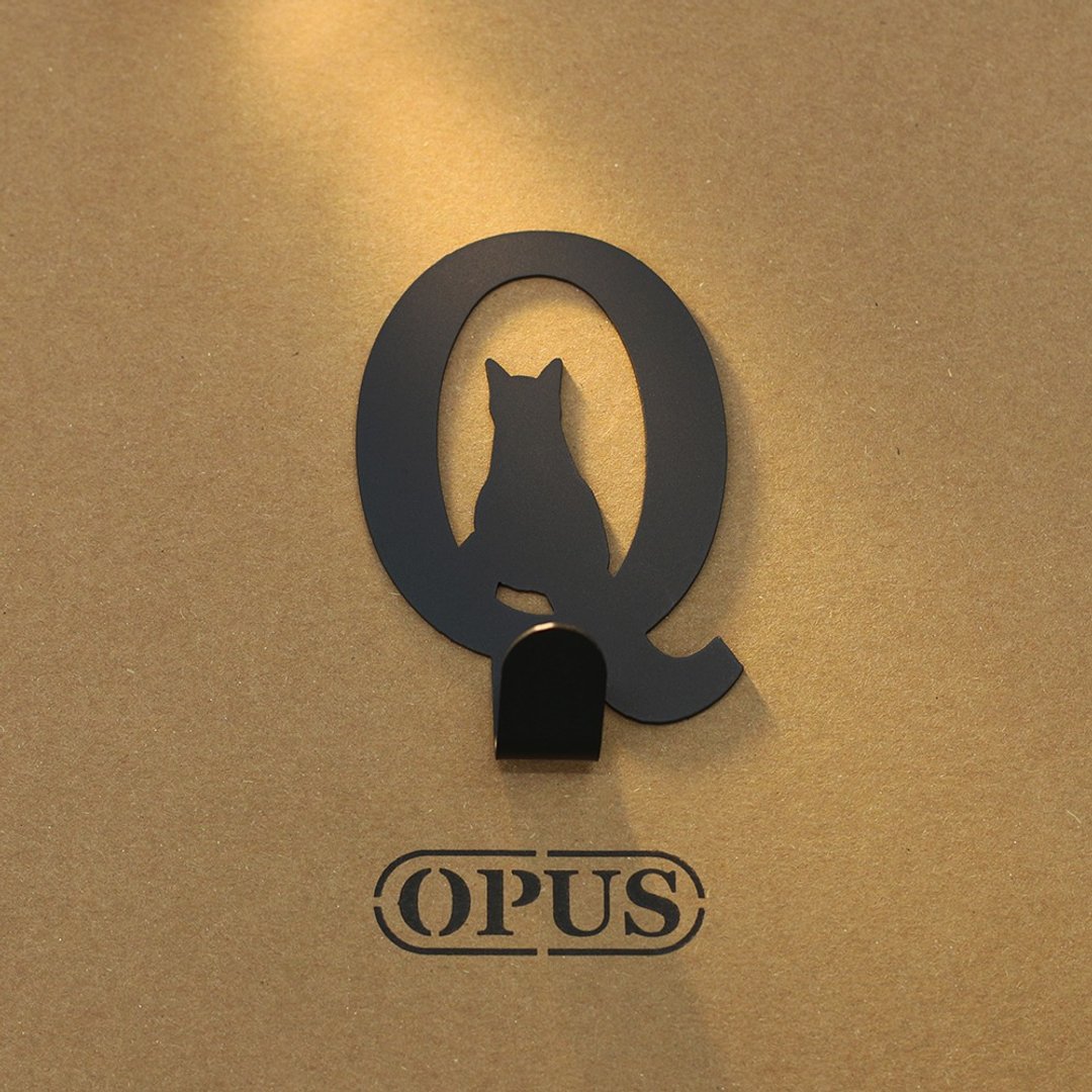 【OPUS东齐金工】当猫咪遇上字母Q - 挂勾(黑)/壁饰挂勾 - 收纳用品 - 其他金属 黑色